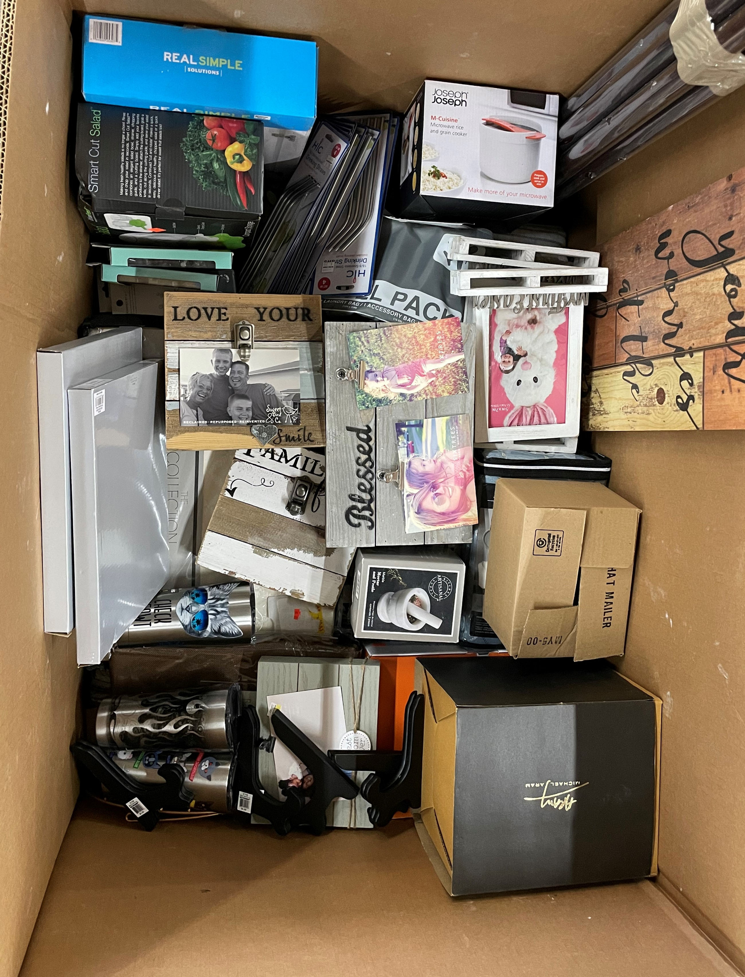 B*D B*TH & B*YOND Pallet - 168 Units - $2,915 Original Retail - Store Stock