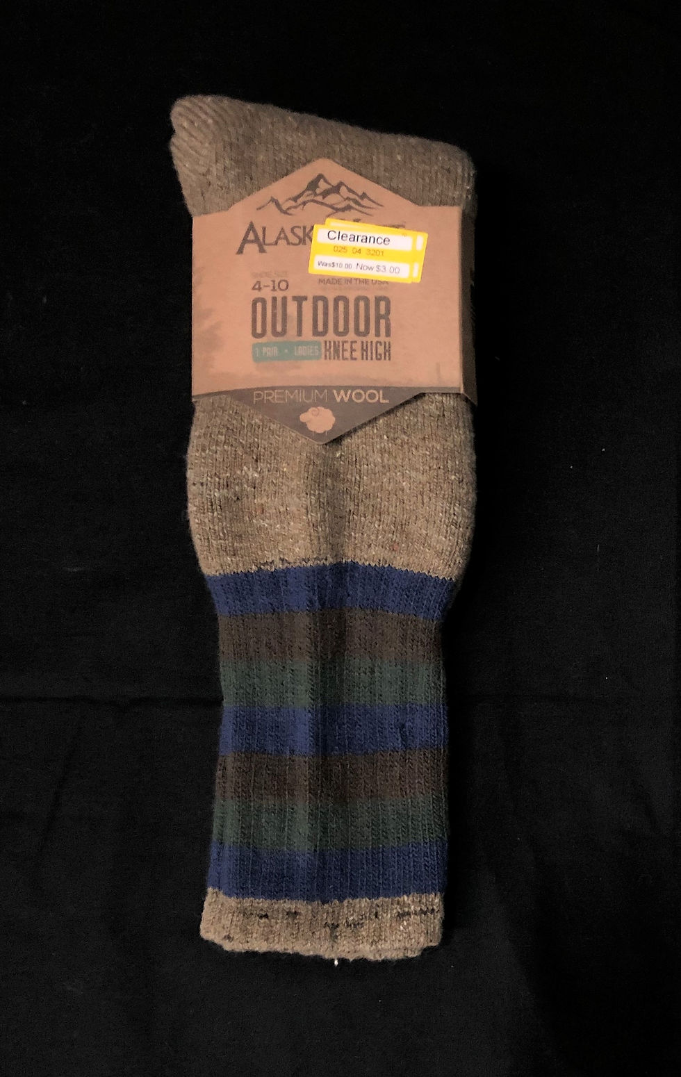 Thumbnail: Case Lot of Socks - Shelf Pulls - Manifested