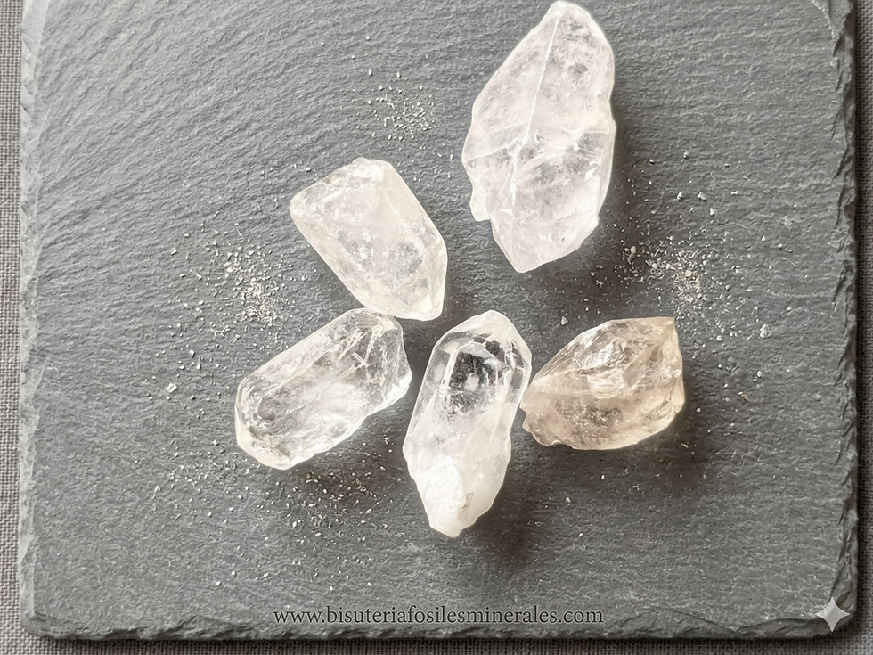 Puntas naturales de cuarzo cristal de roca