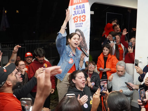 Deputada federal eleita e mais votada do PT no Paraná, Ana Júlia convoca militância para eleger Lula no segundo turno