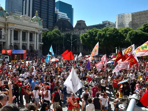 1º de Maio destaca redução da jornada de trabalho