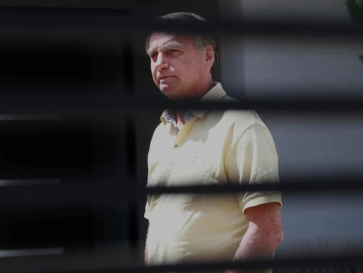 Apreensão de arma leva STF a adiar decisão sobre prisão domiciliar de Bolsonaro