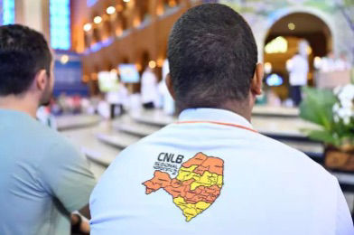 Católicos manifestam apoio ao fim da escala de trabalho 6x1