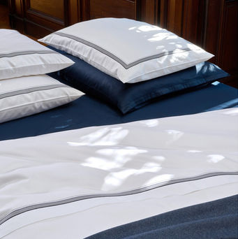 Bettwäsche, hochwertige Bettwäsche, massgeschneiderte Bettwäsche, Qualitätsbettwäsche, Wäsche, Schlafzimmer, Bett, Masstextilien