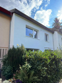 Neue Fassade nach Sanierung