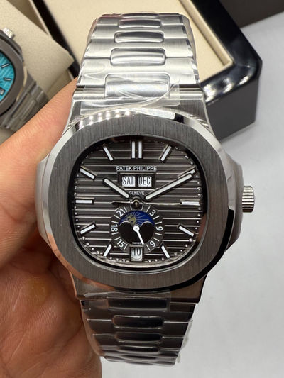 Patek Philippe Nautilus 39mm, Mostrador Chumbo, Pulseira Aço