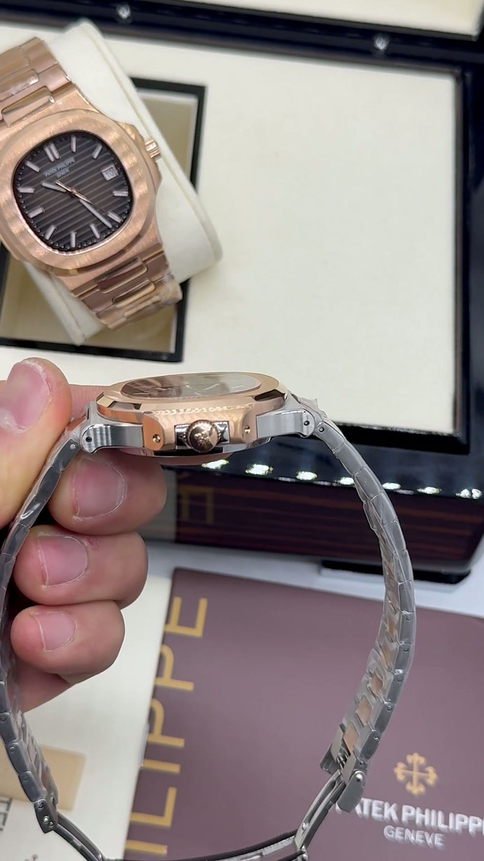 Miniatura: Patek Philippe Nautilus 39mm Aço/Rose, Mostrador Preto
