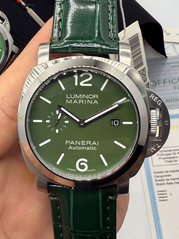 Panerai Luminor Marina 44 mm Aço Mostrador Verde - Pulseira Couro Croco