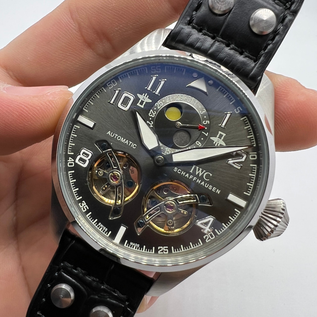 IWC PORTUGIESER YACTH CLUB TURBILHÃO - 44mm - Aço Most. Cinza Puls Couro