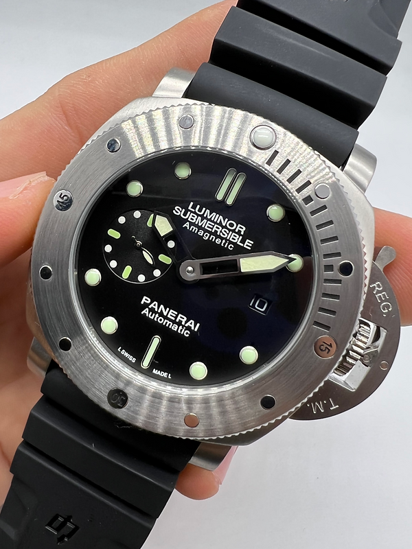Panerai Luminor Submersible 47mm Aço Mostrador Preto