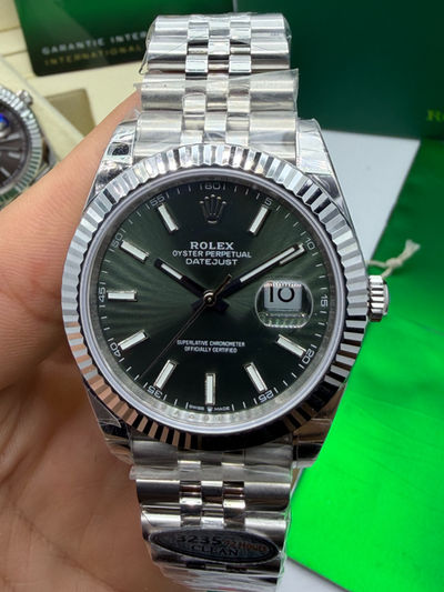 Rolex Datejust Aço 41mm, Mostrador Verde, Pulseira Jubilee - CLONE