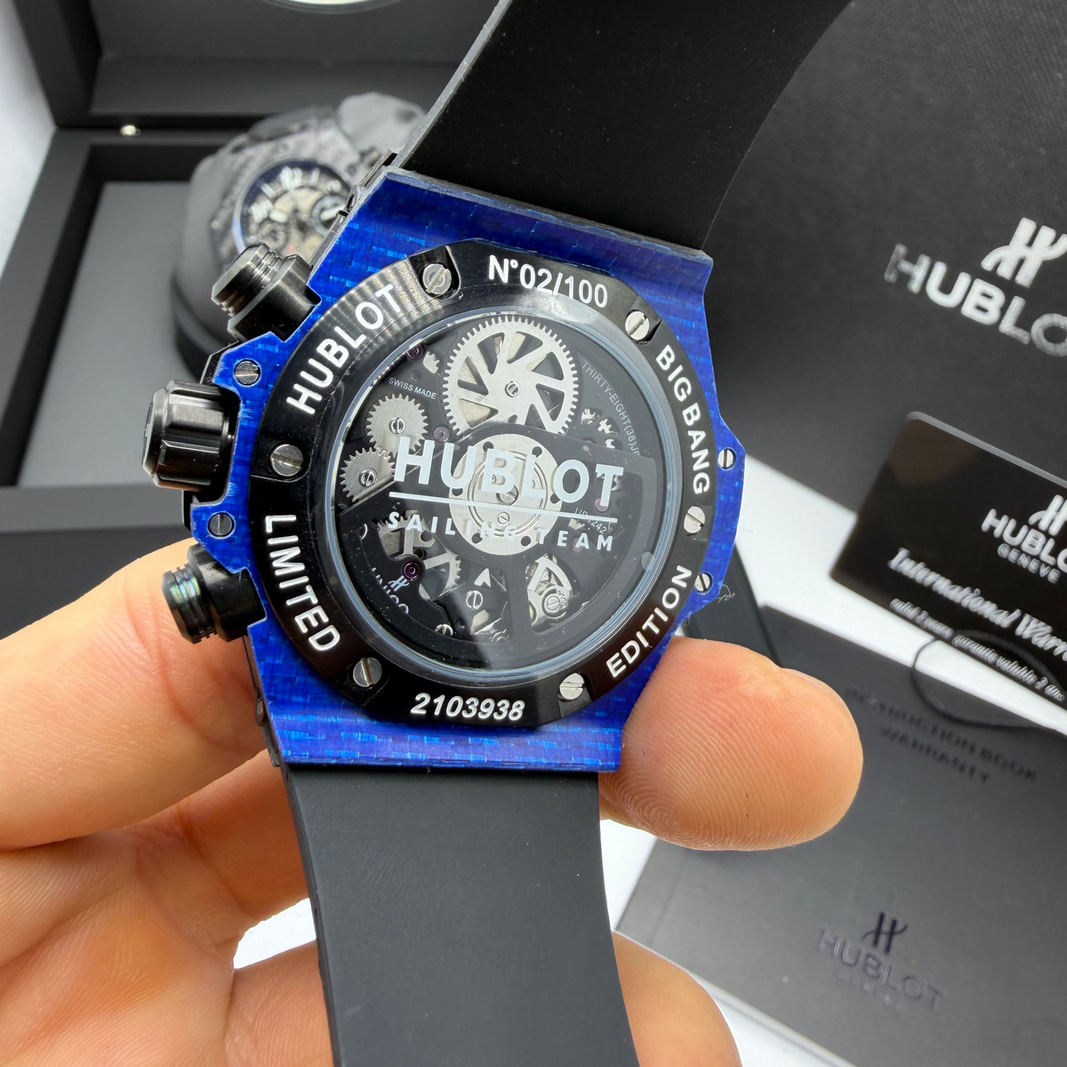 Hublot Big Bang 20th Anniversary King Blue Carbon 43mm