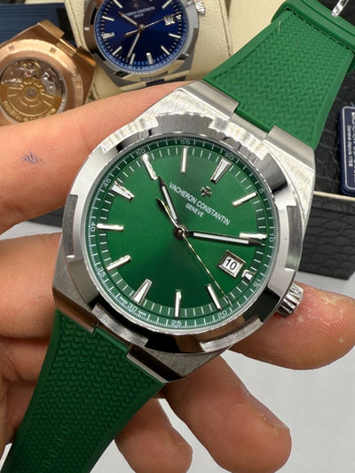 Vacheron Constantin Overseas Aço 40mm, Mostrador Verde