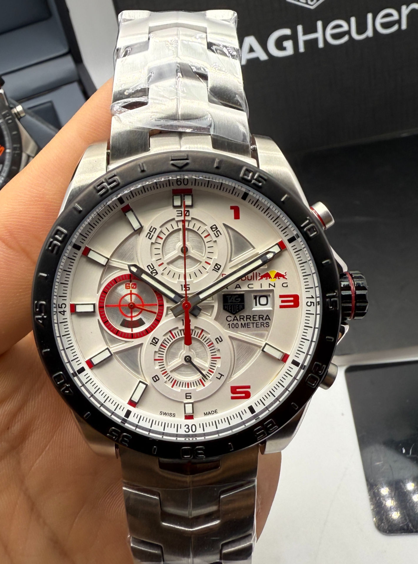 TAG Heuer Carrera RedBull Aço 43mm Mostrador Branco - Puls. Aço