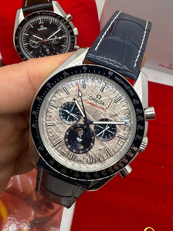 OMEGA SPEEDMASTER MOONWATCH PROFESSIONAL 42mm - METEORITO