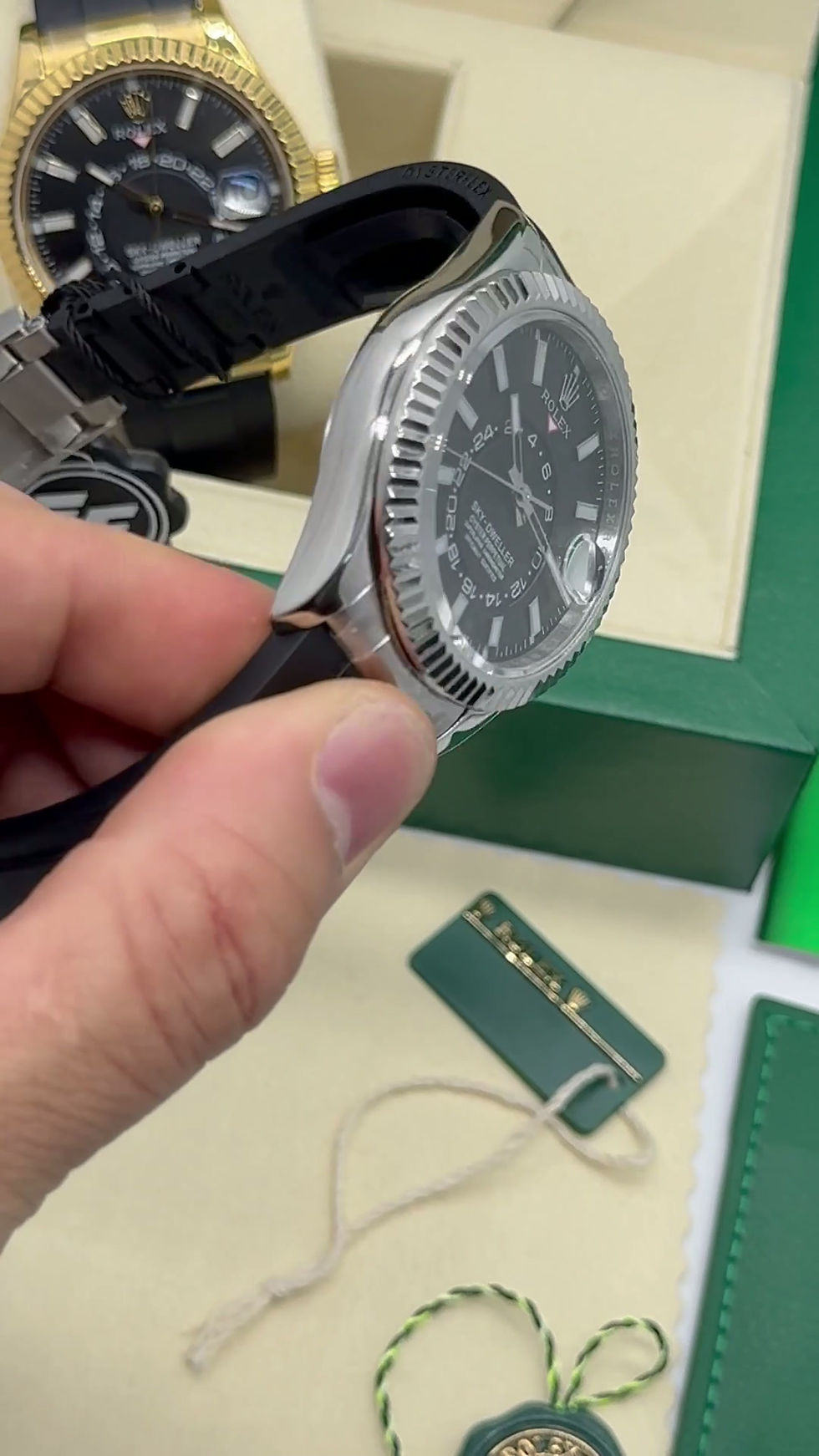 Miniatura: Rolex Sky-Dweller - 42 mm, Aço 904L - Mostrador Preto - OysterFlex - CLONE
