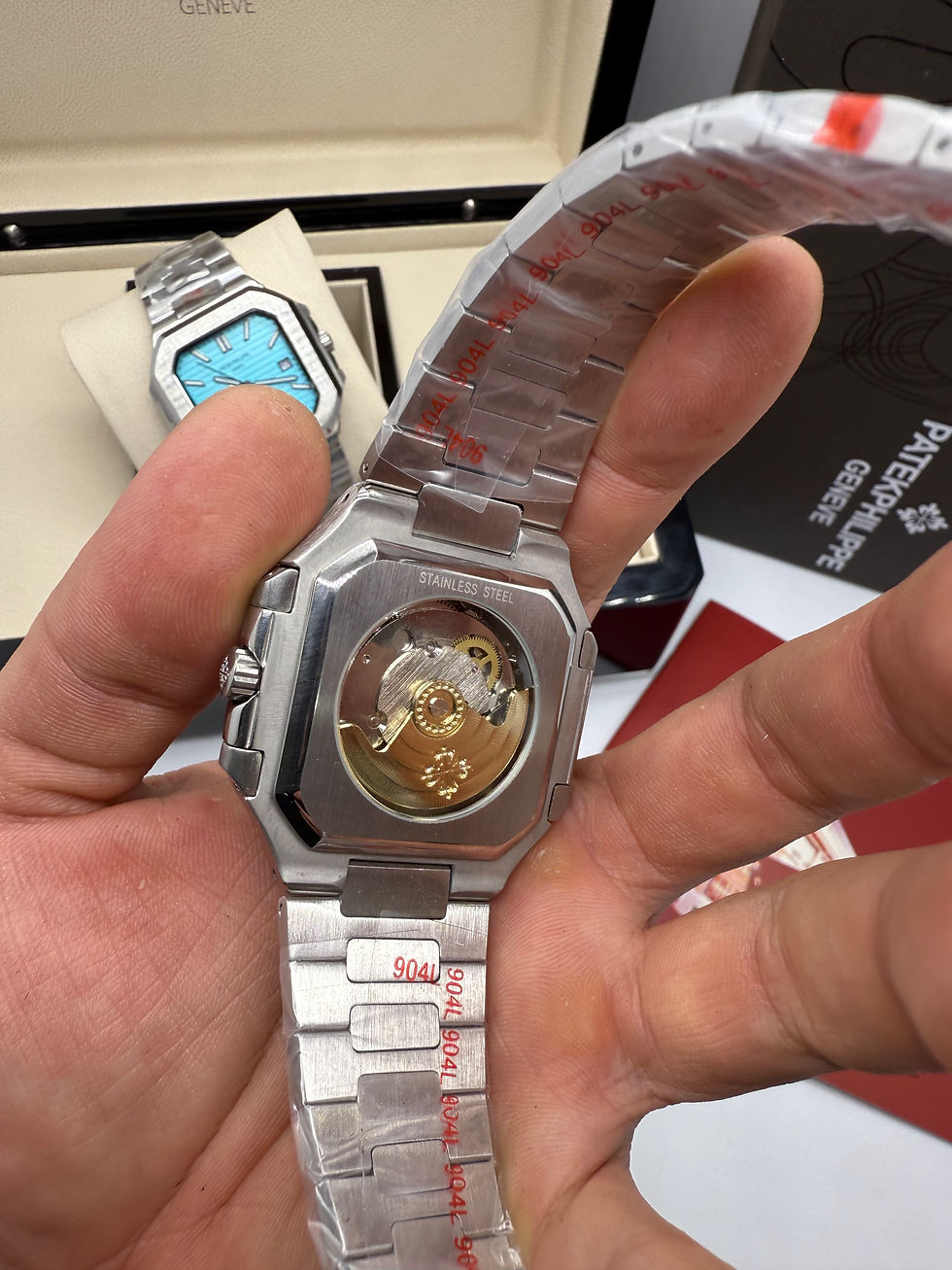 Miniatura: Patek Philippe Cubitus 40mm, Mostrador Verde, Pulseira Aço