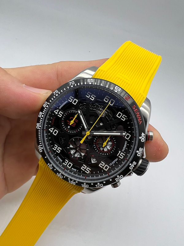 TAG Heuer 01 SENNA, 43mm Aço, Pulseira Borracha Amarela