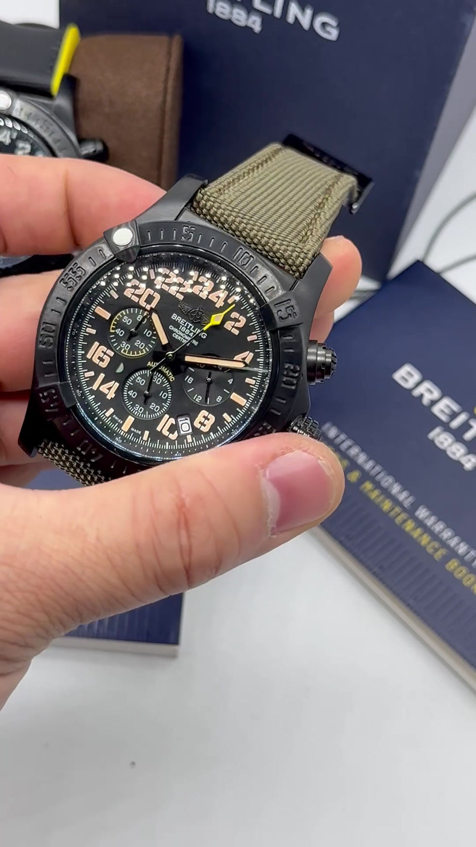 Thumbnail: Breitling Super Avenger Aço 46mm Night Mission