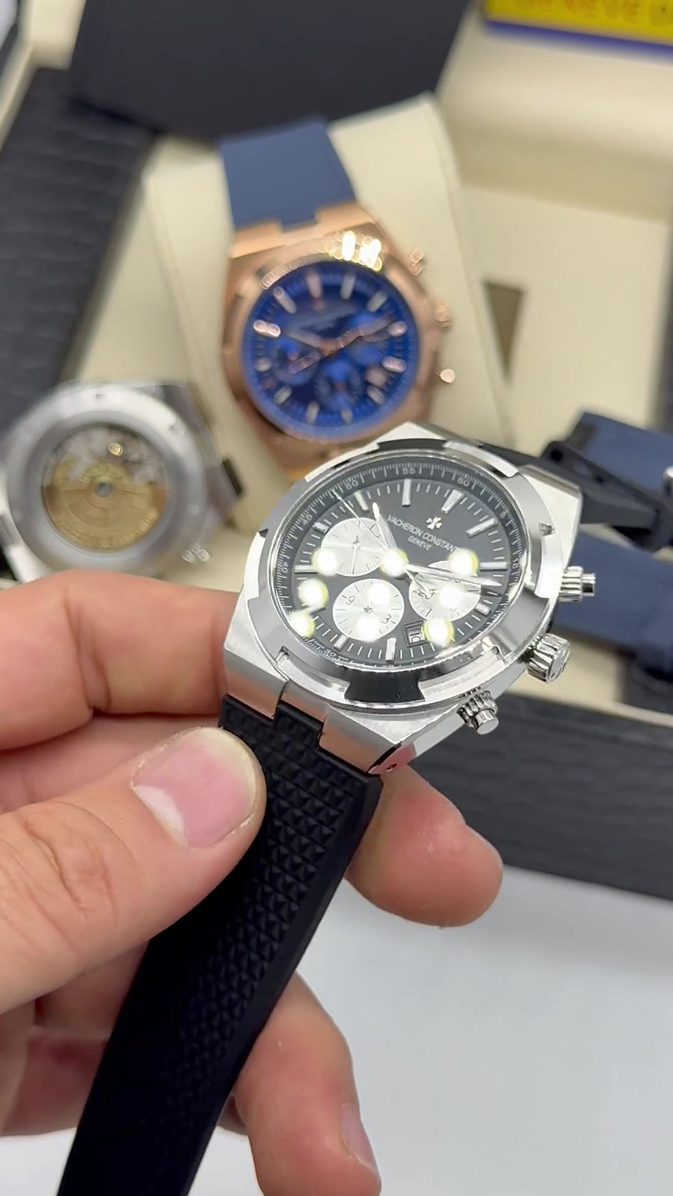 Miniatura: Vacheron Constantin Overseas Crono Aço 41mm, Mostrador Preto
