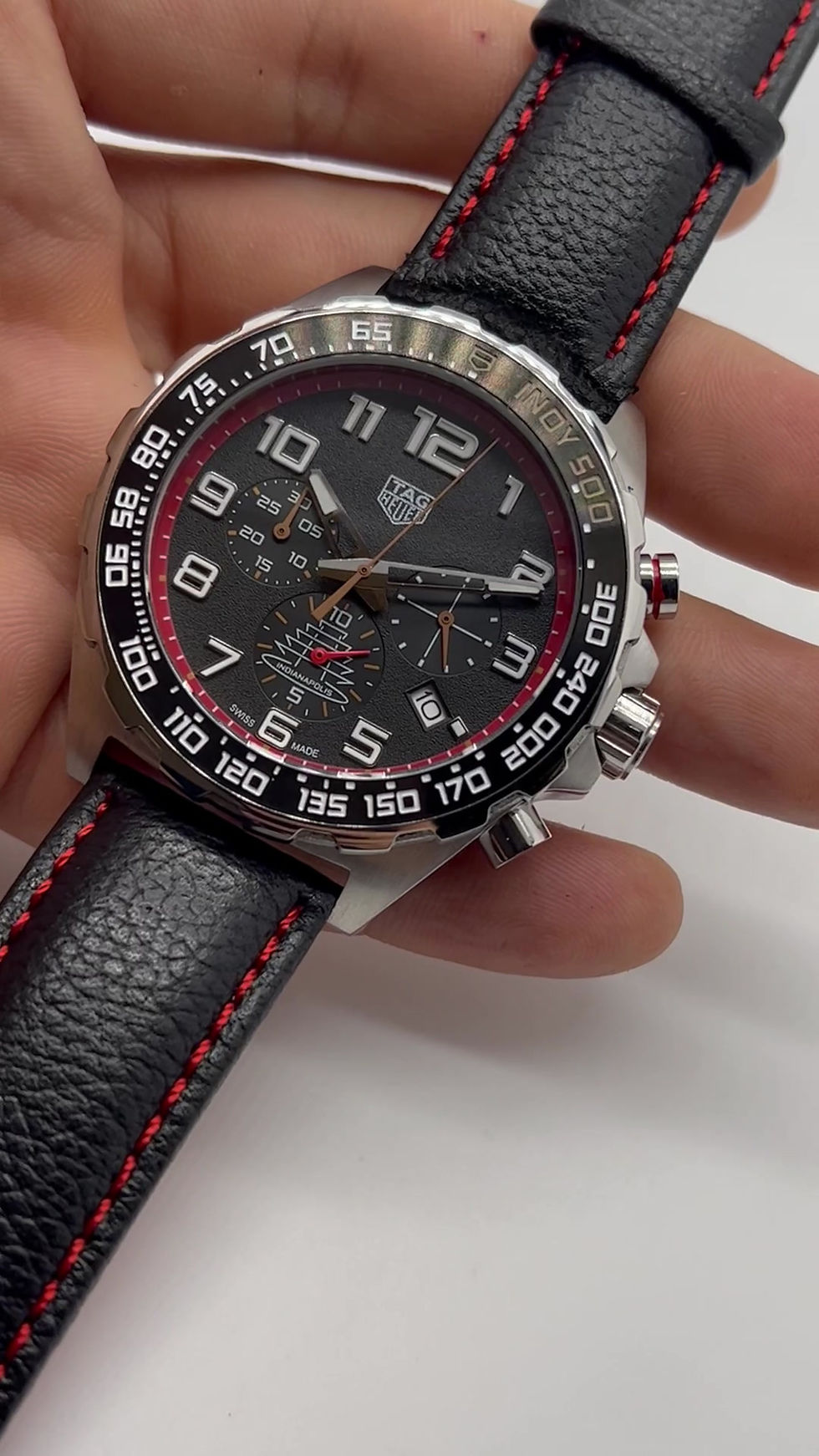 Miniatura: TAG Heuer Formula 1 Chronograph x INDY 500, Quartzo, 43 mm, Aço, Puls. Couro