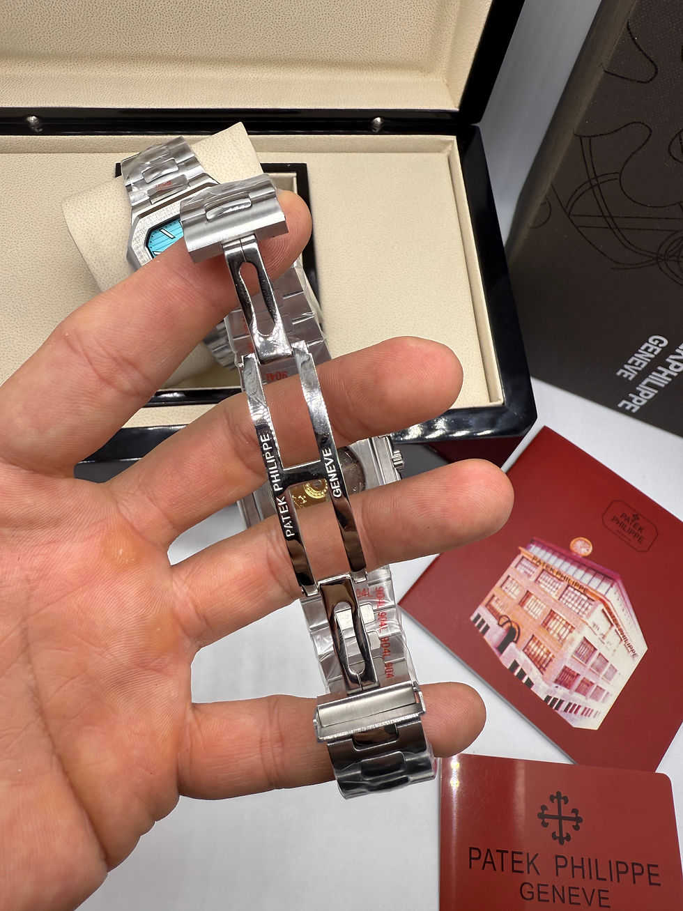 Thumbnail: Patek Philippe Cubitus 40mm, Mostrador Verde, Pulseira Aço