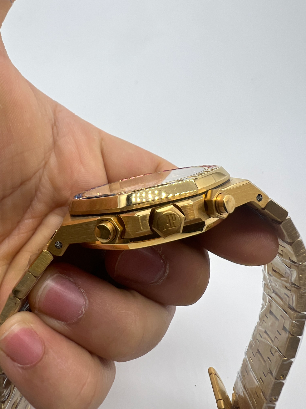Thumbnail: Audemars Piguet R.O. Dourado Mostrador Branco Bezel Pedras