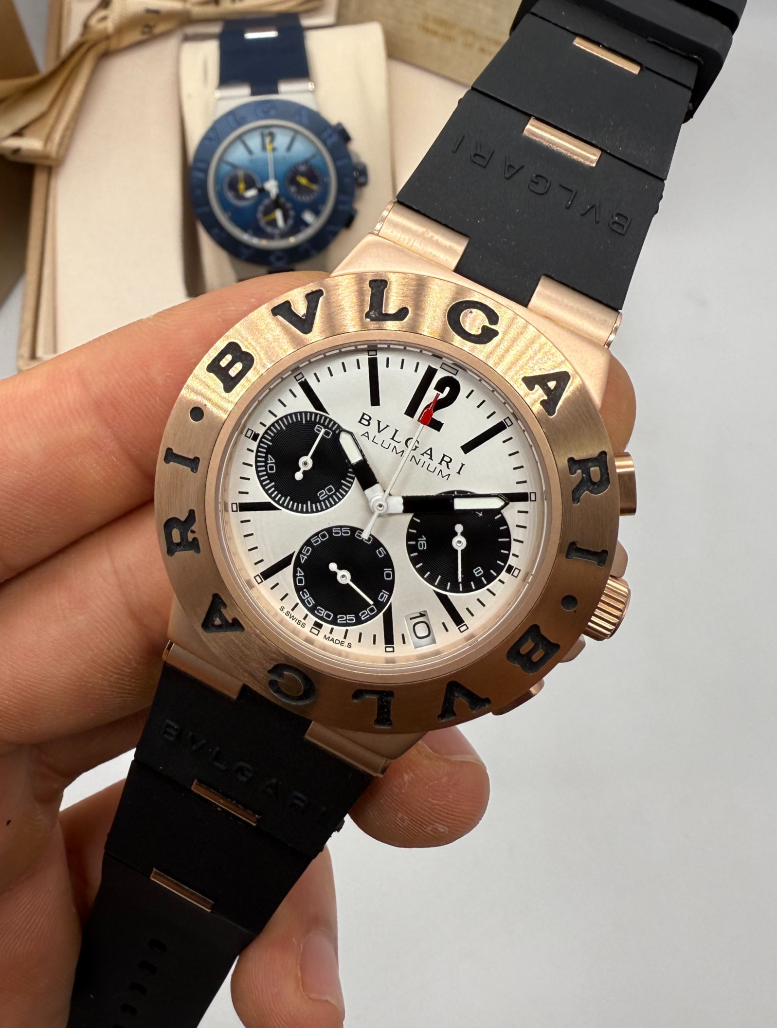 Bvlgari Aluminium Crono 41mm - Aço/Rose - Mostrador Branco