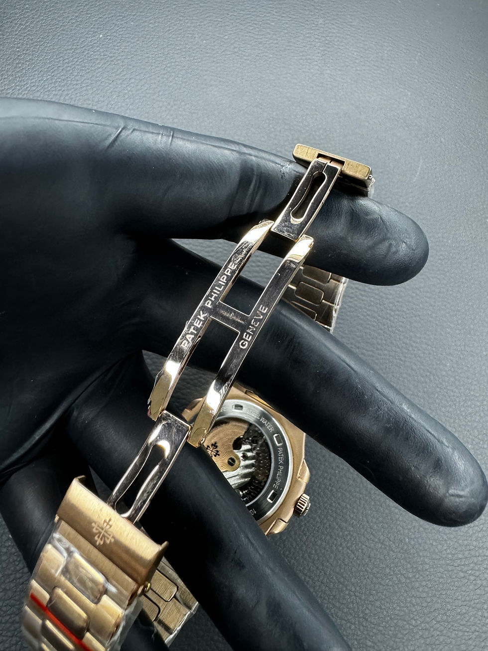 Miniatura: Patek Philippe Nautilus 39mm, Mostrador Branco, Pulseira Aço Rosê