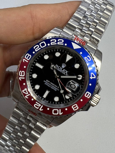 Rolex GMT Master II PEPSI 40mm Mostrador Preto Luneta Azul/Vermelh