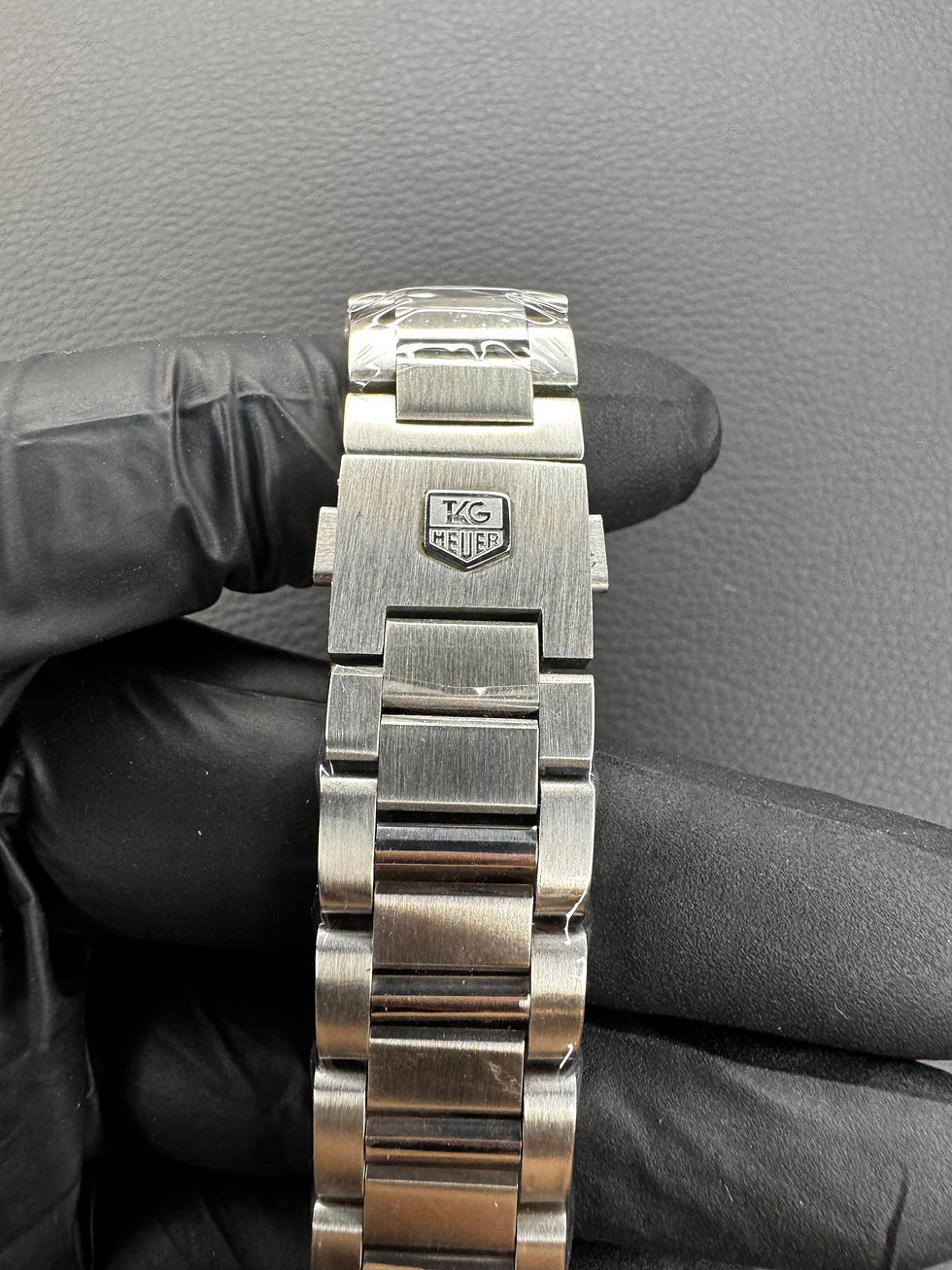 Thumbnail: Tag Heuer Carrera Aço 43mm, Mostrador Preto e Vermelho