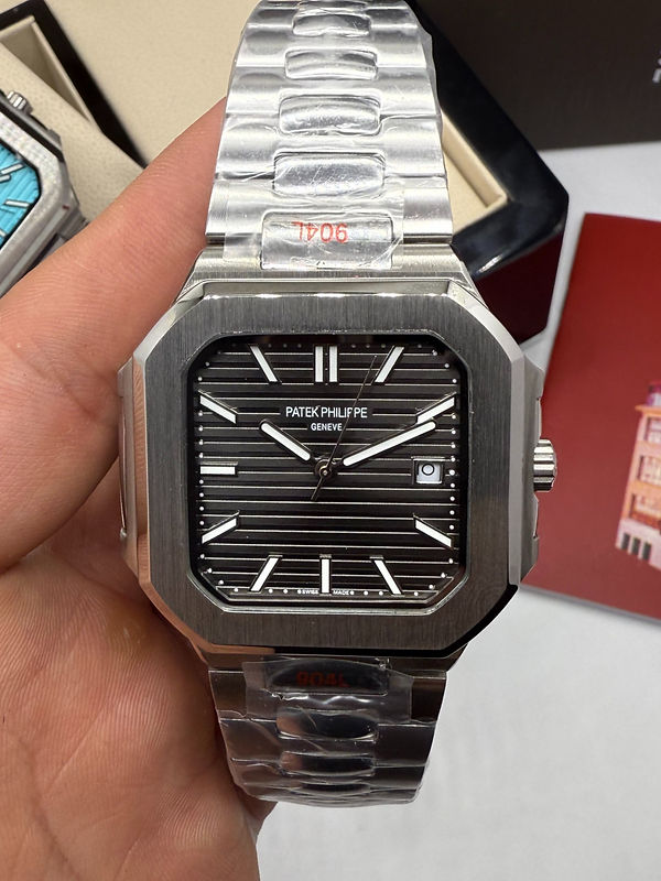 Patek Philippe Cubitus 40mm, Mostrador Chumbo, Pulseira Aço