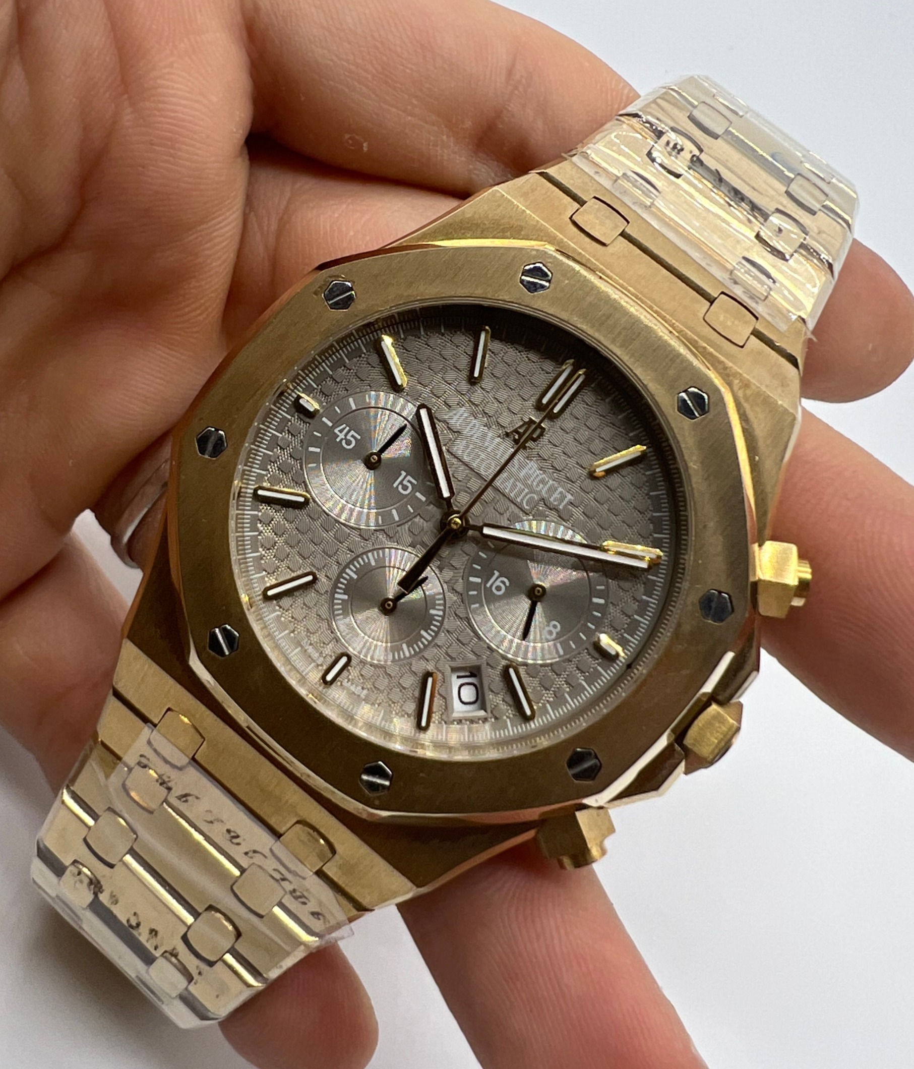 Audemars Piguet RoyalOak 41mm Dourado Mostrador Cinza Bezel Aço