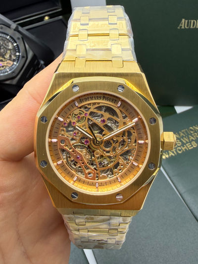 Audemars Piguet Royal Oak 41mm Esqueleto Aço/Dourado