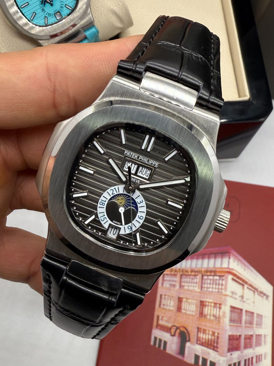 Patek Philippe Nautilus 39mm, Mostrador Chumbo, Pulseira Couro