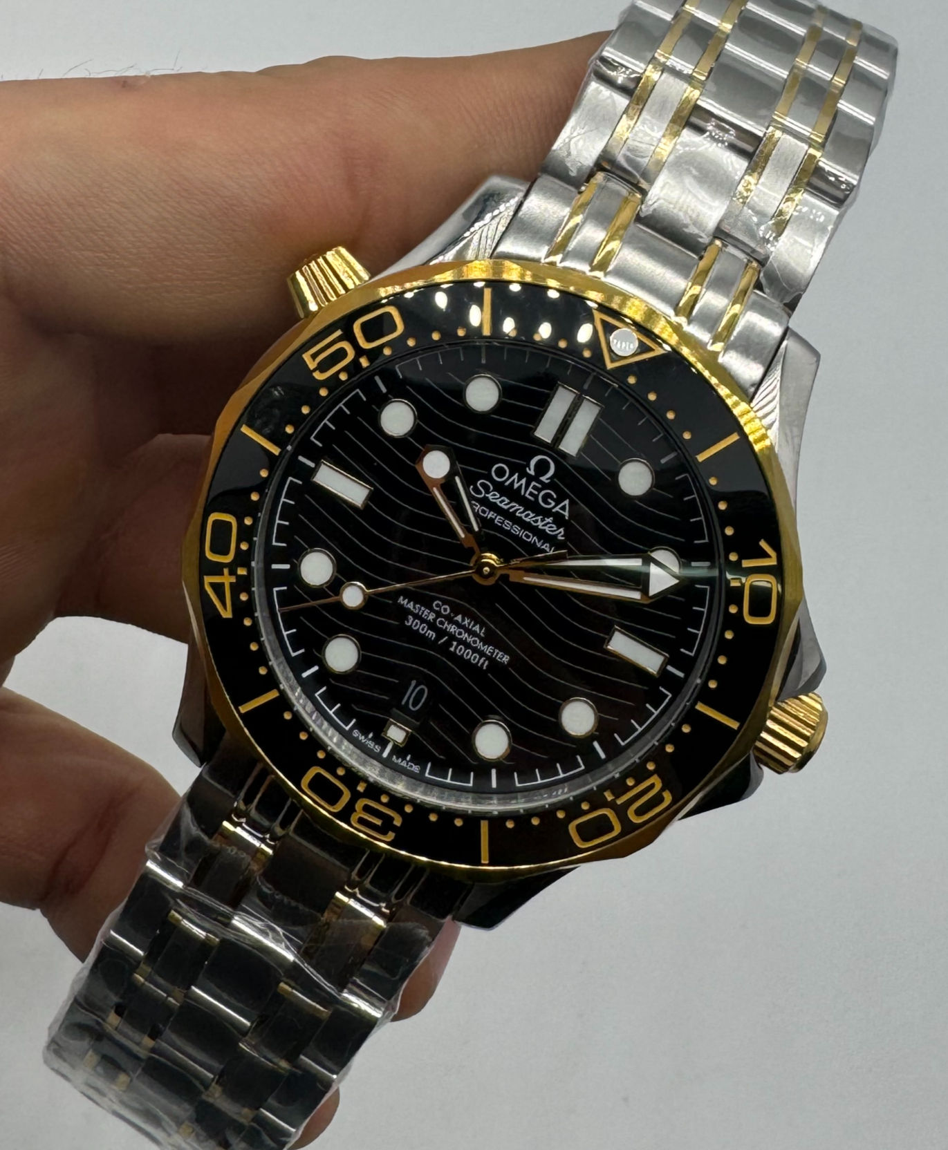 Omega Seamaster Co-Axial 40mm Aço/Dourado Mostrador Preto