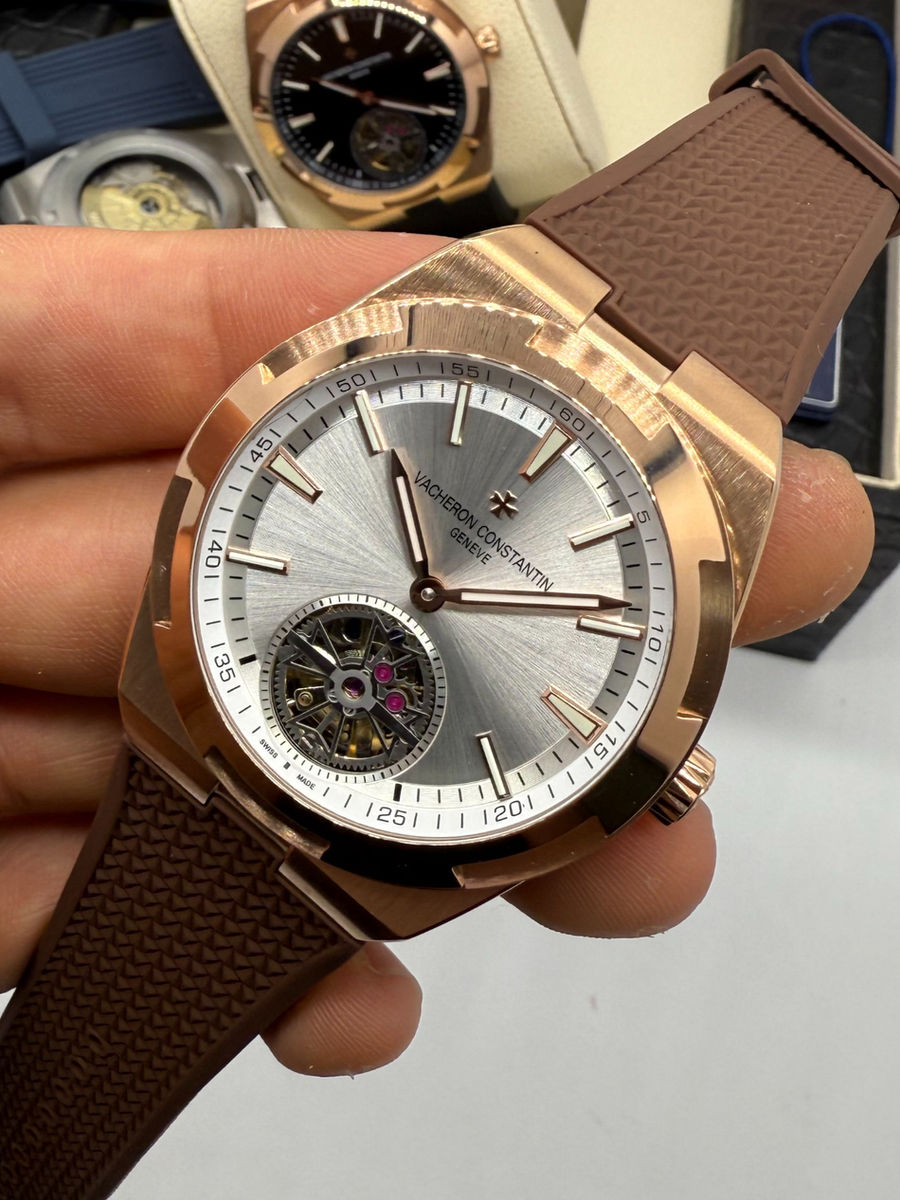 Vacheron Constantin Overseas Turbilhão Aço/Rose 40mm, Mostrador Prata