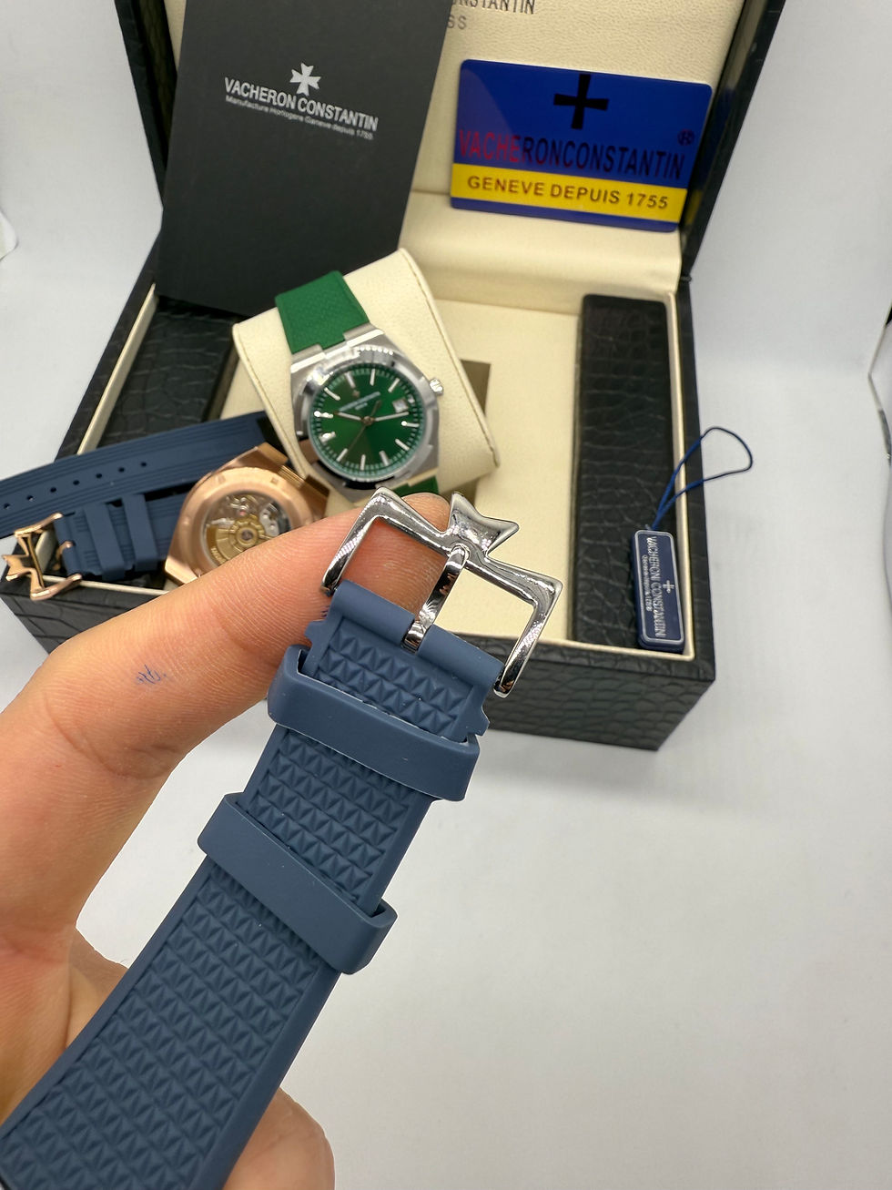 Miniatura: Vacheron Constantin Overseas Aço 40mm, Mostrador Azul