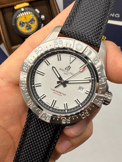 Breitling Avenger Aço 44mm Night Mission