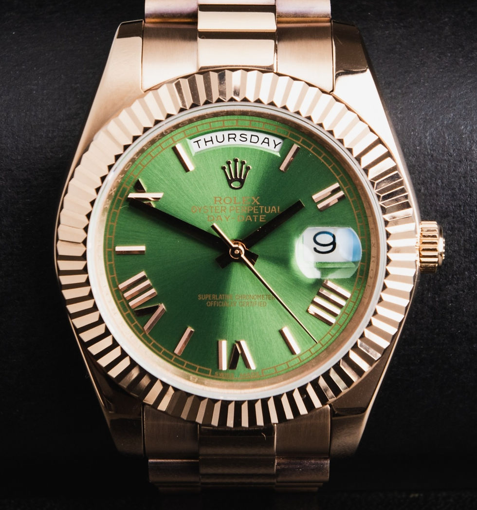 Rolex Day-Date 40mm Everose Mostrador Verde, Luneta Canelada
