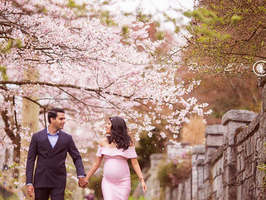 Vancouver Maternity session in the Cherry Blossoms