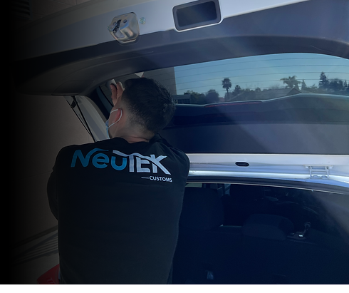 neutek-employee.png