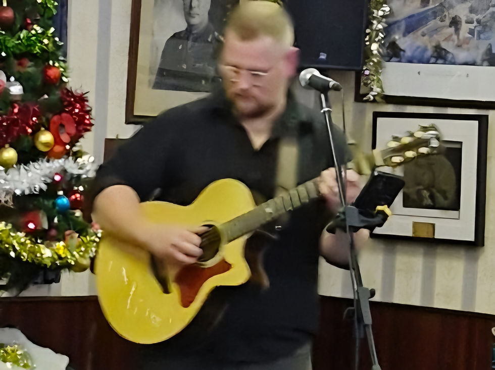 Saturday entertainment with Rodney Beggs at 4pm and Sandy Mac at 9pm