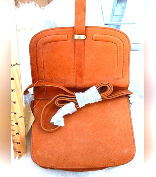 Thumbnail: Estalon Ground Hog Pocketbook
