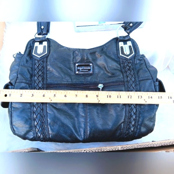 Thumbnail: Angel Barcelo - Mid Night Sacrifice Pocketbook