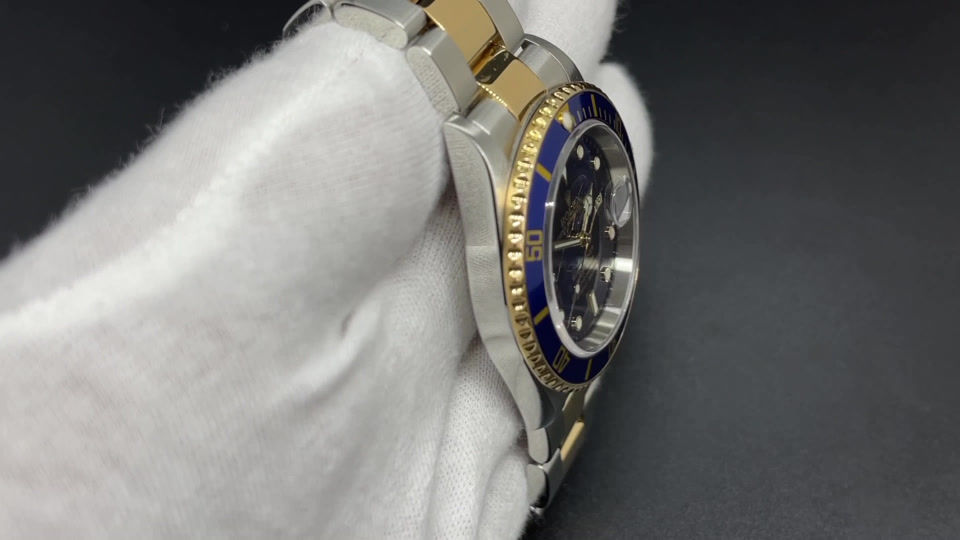 Thumbnail: 2005 ROLEX Submariner 16613T