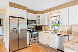 88 president road kitchen.jpeg