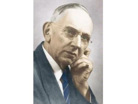 Edgar Cayce's Prophecies for Late November — The Beginning of the Great Spiritual Transition