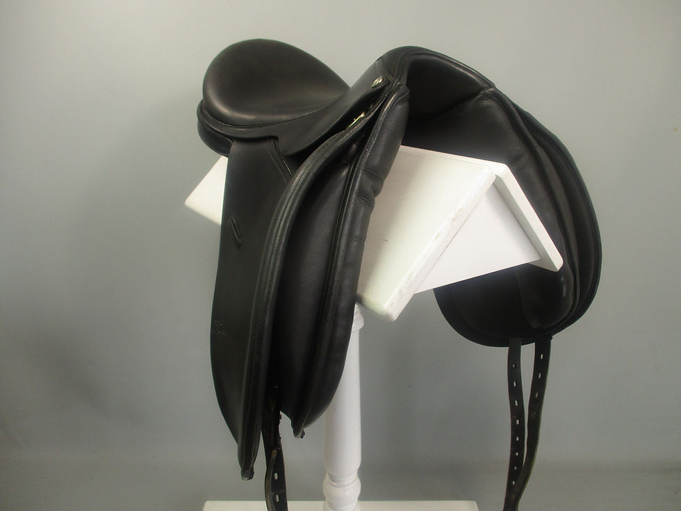 Thumbnail: Trainers Continental Dressage Saddle 17"