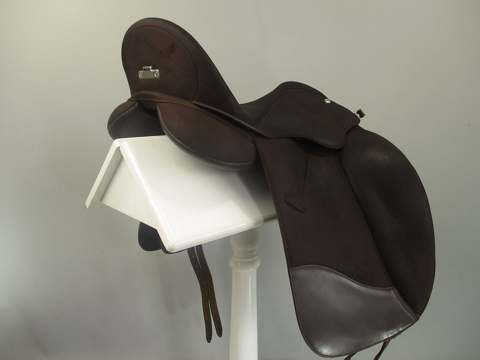 Thumbnail: Wintec Isabell Dressage Saddle 16.5"